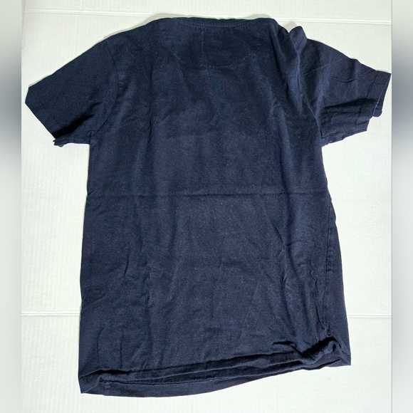 ⭐️3/$15 Navy Blue Christmas Lion Tee Shirts size 11/12 years - Picture 2 of 4